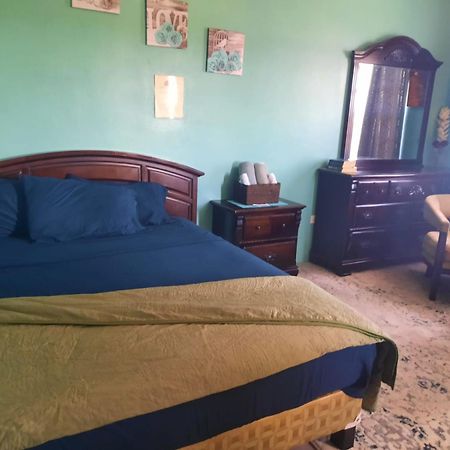 Db Tower Vacation Rental Belize City Exterior photo